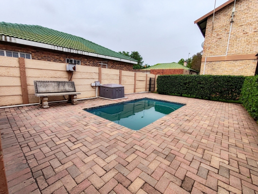 2 Bedroom Property for Sale in Die Bult North West